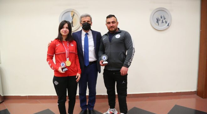 ACIPAYAM’IN GURURU OLDULAR