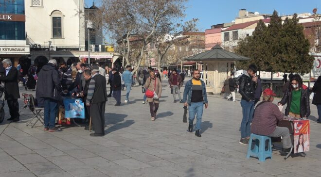 YILIN İLK GÜNÜNDE BAHAR HAVASI YAŞANDI