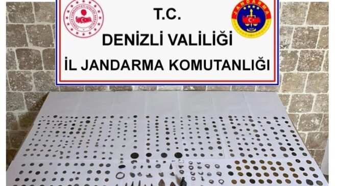 TARİHİ ESERLERİ SATAMADAN YAKALANDI