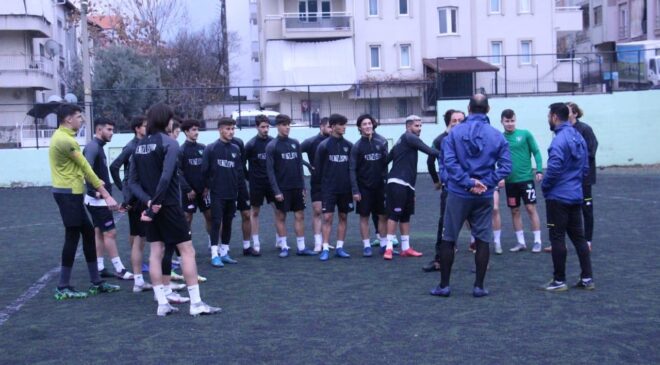 GENÇ HOROZLAR BANDIRMA’YA 3 PUAN İÇİN GİDİYOR