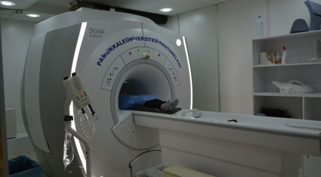 PAÜ HASTANESİNDE YENİ MR CİHAZI HASTALARA HİZMET VERMEYE BAŞLADI