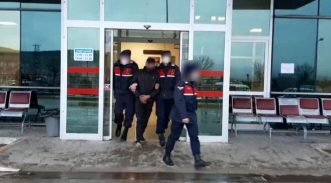 AKRABALARININ DAHİ EŞYALARINI ÇALAN ŞEBEKE, JASAT TARAFINDAN ÇÖKERTİLDİ