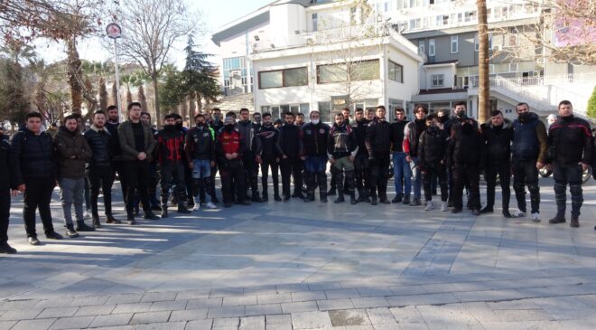 MESLEKTAŞLARI CİNAYET GİBİ KAZADA ÖLEN MOTOSİKLETLİ KURYEYİ UNUTMA