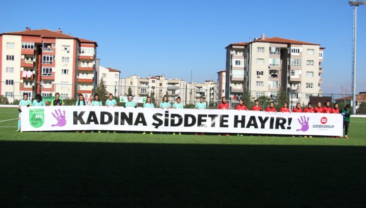 AVRUPA’NIN EN İYİ TÜRK KADIN FUTBOLCUSU DEFTERLİ ŞİDDETE ”HAYIR” DEDİ