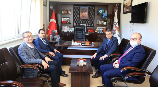 KONFERANS SALONUNA HAYIRSEVERLERİN İSMİ VERİLDİ
