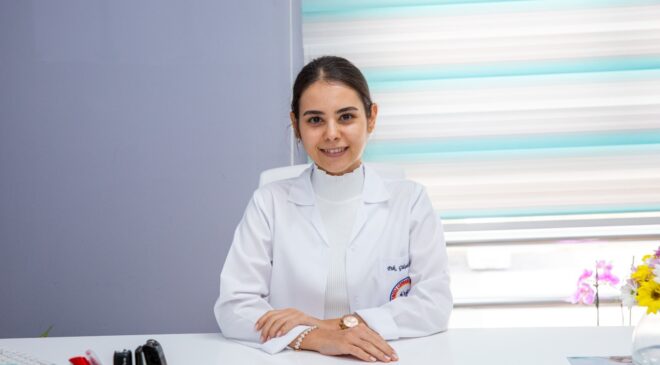 ÇOCUKLARDA DOKTOR KORKUSUNU YENMEK EBEVEYİNLERİN ELİNDE
