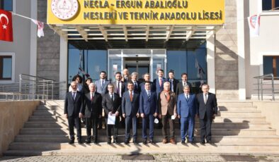 OKUL KORİDORU MUHASEBE SOKAĞI OLDU