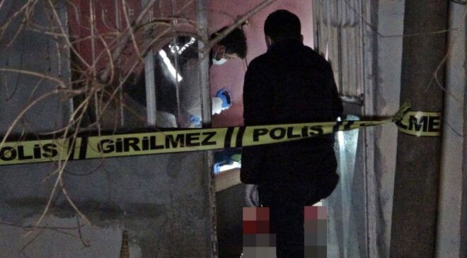 DENİZLİ’DEN GİDEN GENÇ KADIN EVİNDE ÖLÜ BULUNDU