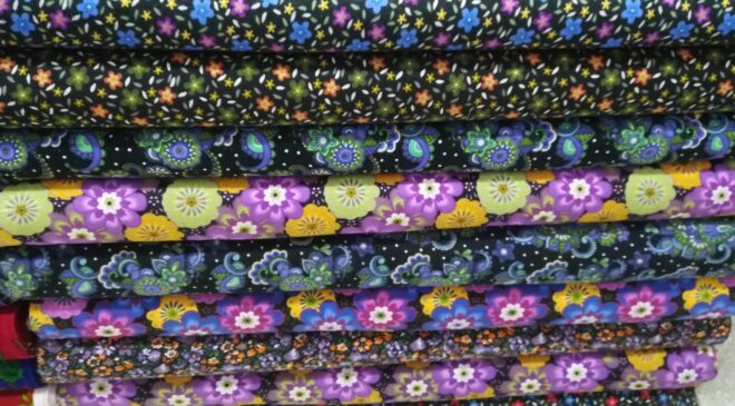 KUMAŞLARIN RENKLİ DÜNYASI
