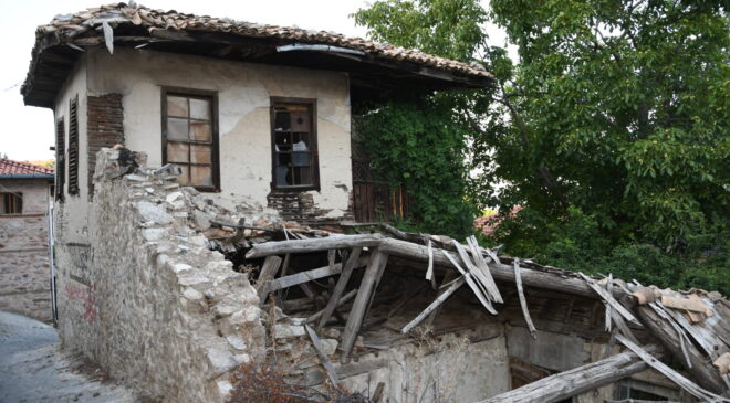 TARİHİ EV, KÜLLERİNDEN YENİDEN DOĞACAK