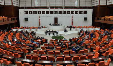 ÖĞRETMENLİK MESLEK KANUN TEKLİFİ TBMM’DE KABUL EDİLDİ