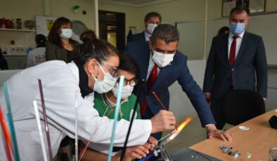 İKİNCİ DÖNEMİNİN İLK GÜNLERİNDE OKULLAR ZİYARET EDİLİYOR