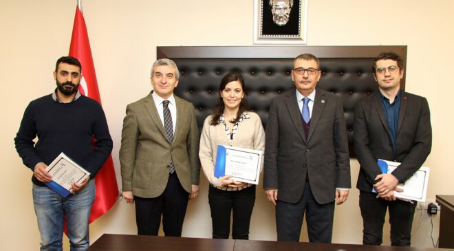 PAÜ’NÜN İKTİSATÇILARI İŞ DÜNYASINA KATKI İÇİN KOLLARI SIVADI