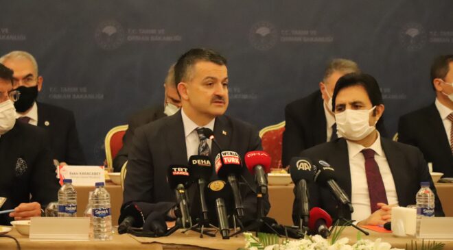 BAKAN PAKDEMİRLİ: “TARIMSAL KURAKLIKLA ALAKALI PAKET HAZIRLADIK”