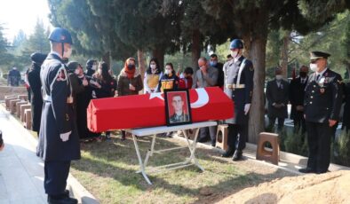 14 YIL SONRA ŞEHİT SAYILAN ASKERİN NAAŞI ŞEHİTLİĞE TAŞINDI