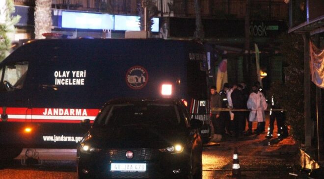 DENİZLİ’YE KAÇMAYA ÇALIŞAN CİNAYET ZANLISI ADLİYEYE SEVK EDİLDİ