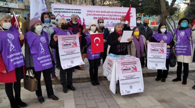 UYUŞTURUCUYA KARŞI ANNELER HAREKETE GEÇTİ
