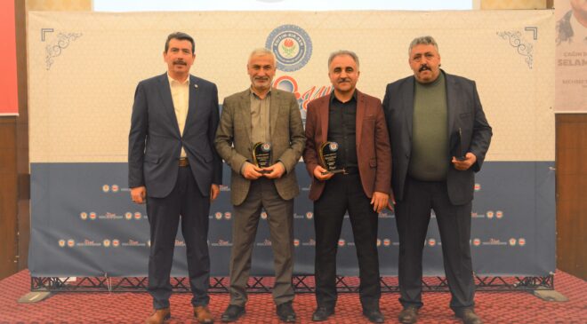 EĞİTİM-BİR-SEN DENİZLİ ŞUBESİ 30. YILINI KUTLADI