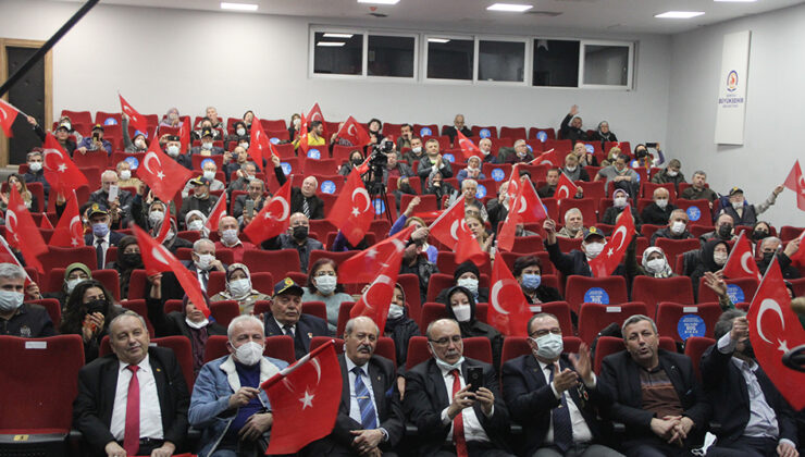 18 MART ÇANAKKALE ZAFERİ ŞİİRLERLE VE TÜRKÜLERLE KUTLANDI