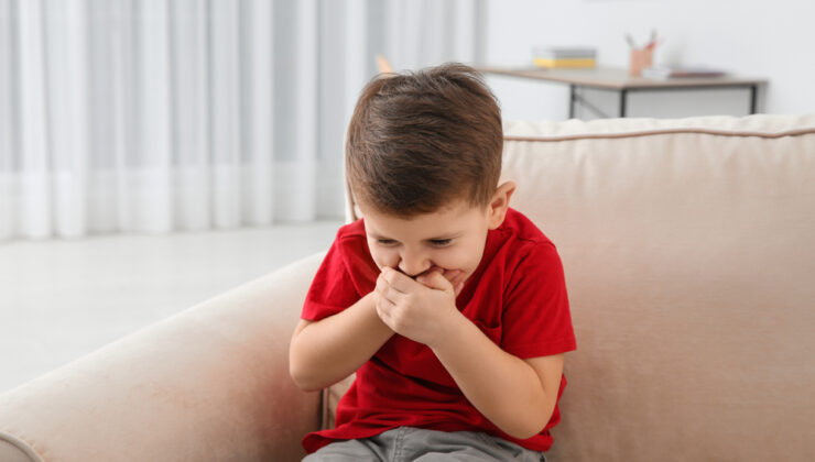 ÇOCUKLARDA KARIN AĞRISI ‘APANDİSİT’ SİNYALİ OLABİLİR!