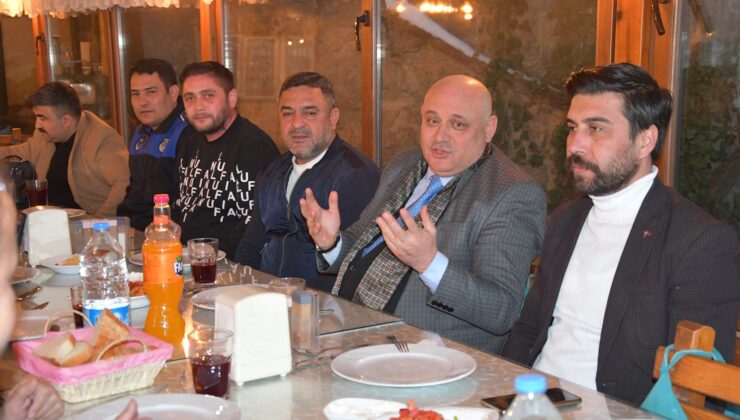 BAŞKAN ŞEVİK’TEN FUTBOLCULARA MORAL YEMEĞİ