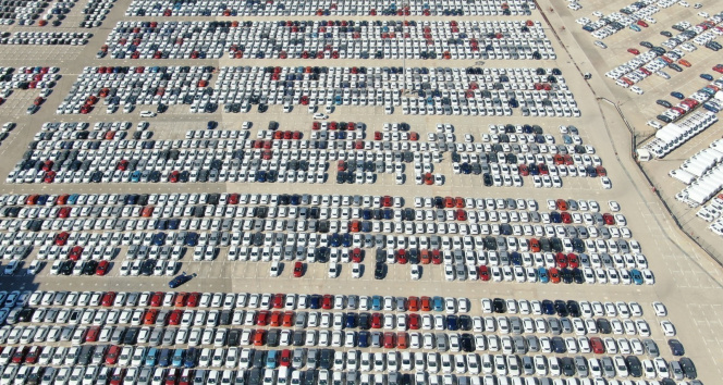 OTOMOTİV ÜRETİMİ VE İHRACATI AZALDI