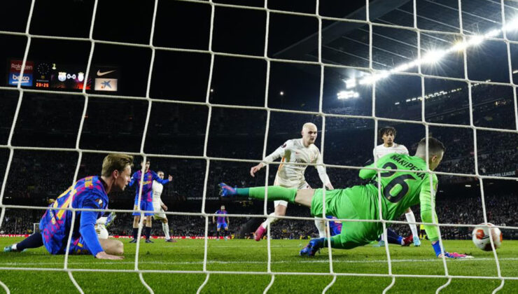 INAKİ PENA TAKDİR TOPLADI