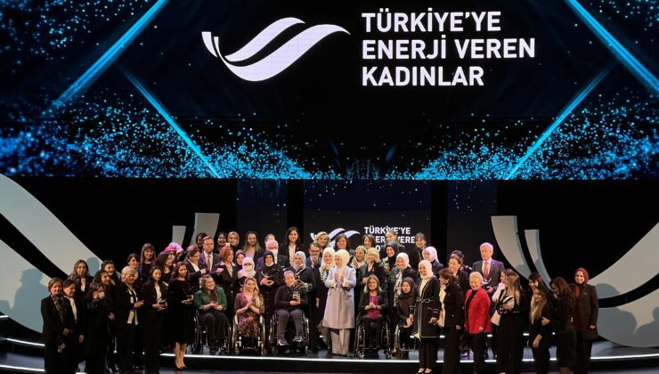 ‘TÜRKİYE’NİN EN BÜYÜK PROJELERİNDE KADINLARIN DOKUNUŞUNU GÖRECEKSİNİZ’