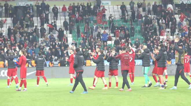 MİLLİLER İTALYA’YA BOYUN EĞDİ