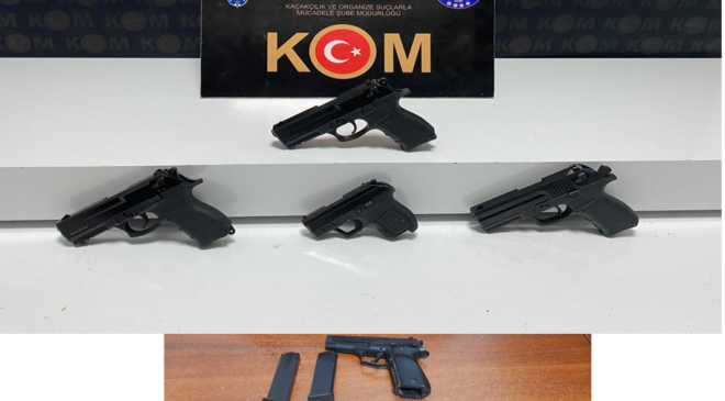 SİLAH KAÇAKÇILARI OPERASYONLA YAKALANDI