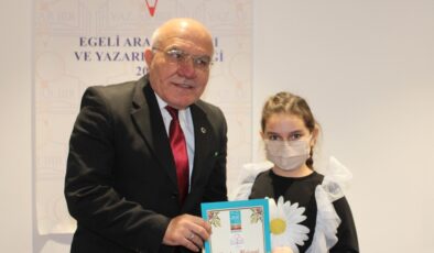 ŞİİRLERİNİ ALIP GELENLER 33.KEZ BULUŞTU