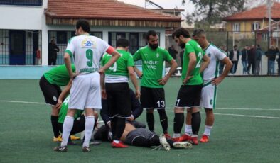 BÖYLE TALİHSİZLİK GÖRÜLMEDİ; 1 MAÇTA 3 KALECİ BİRDEN SAKATLANDI