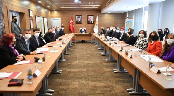 KADINA YÖNELİK ŞİDDETLE MÜCADELE ÇALIŞMALARI GÖZDEN GEÇİRİLDİ