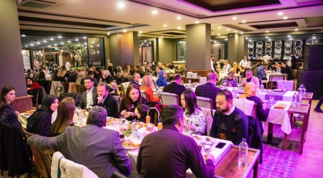 TIP BAYRAMI’NDA EGEKENT’TE MUHTEŞEM KUTLAMA