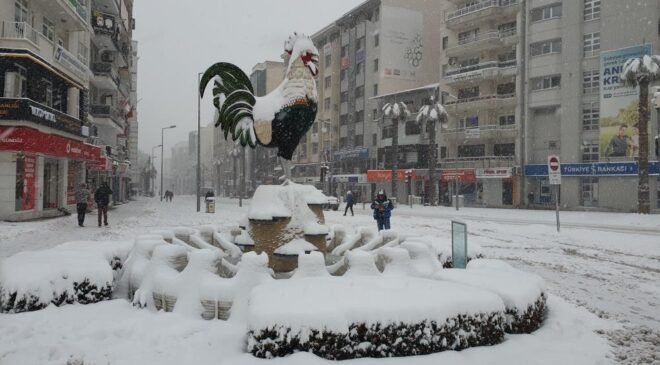 SOĞUK VE YAĞIŞLI HAVA GERİ GELİYOR