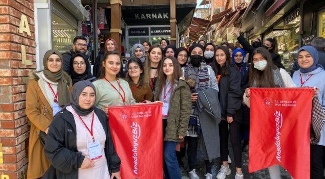 DOKUMANIN BAŞKENTİ BULDAN GENÇLERİ BÜYÜLEDİ