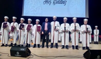 19 HAFIZ TÖRENLE BELGELERİNİ ALDI