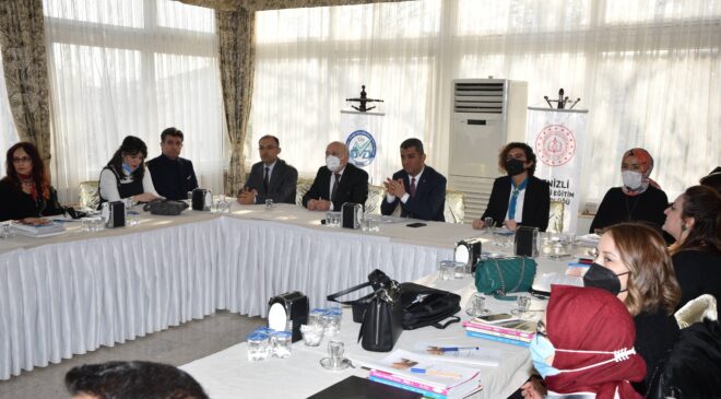 TÜRKÇE ÖĞRETMENLERİNE ÖZEL EĞİTİM