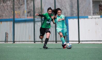 HOROZKENT İLK YARIYI LİDER TAMAMLADI