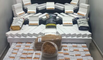 3 KAÇAKÇI ÇOK SAYIDA MALZEMEYLE YAKALANDI