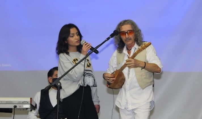 DENİZLİ’NİN MODERN HALK OZANI HURŞİT TÜRKAY