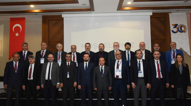 PAÜ’NÜN İLK KONSORSİYUMU REKTÖR KUTLUHAN TARAFINDAN İMZALANDI