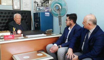 YARIM ASIRLIK EMLAKÇI İLE YENİ NESİL MESLEKTAŞI BULUŞTU