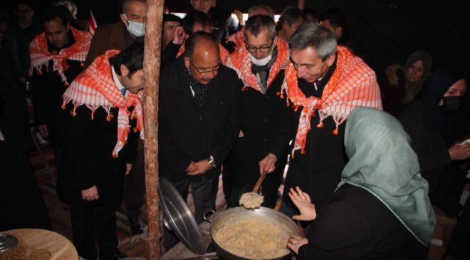SOĞUK HAVAYI “TOPAN TARHANA” ISITTI