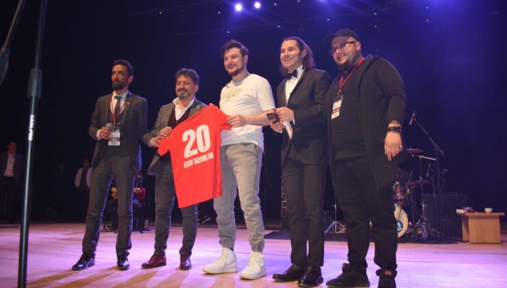 EKİN UZUNLAR MERKEZEFENDİSPOR İÇİN SÖYLEDİ