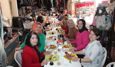 GÖNÜL KÖPRÜSÜ KADINLARI KAHVALTIDA BULUŞTU