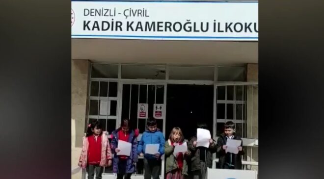 KADİR KAMEROĞLU İLKOKULUNDA 18 MART GÖSTERİSİ