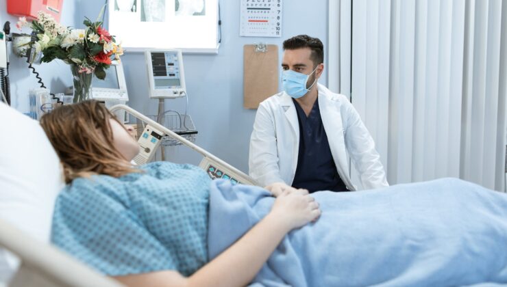 BİPOLAR BOZUKLUKTA AİLE, HASTA VE DOKTOR İŞ BİRLİĞİ ÖNEMLİ!