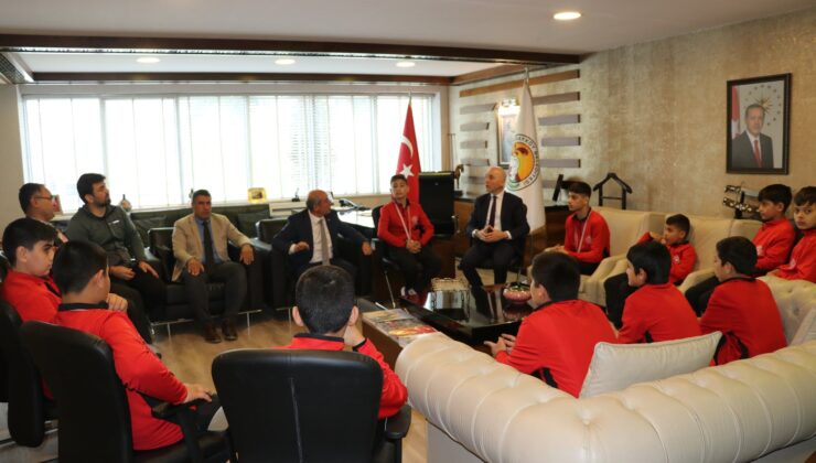 SARAYKÖY ATA SPORUNDA, TÜRKİYE ŞAMPİYONU ÇIKARDI