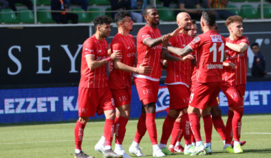 ANTALYASPOR’DA HAJİ WRİGHT, PERFORMANSIYLA GÖZ DOLDURUYOR